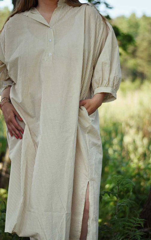 Beige/hvit - Amelia Bomulls Kjole