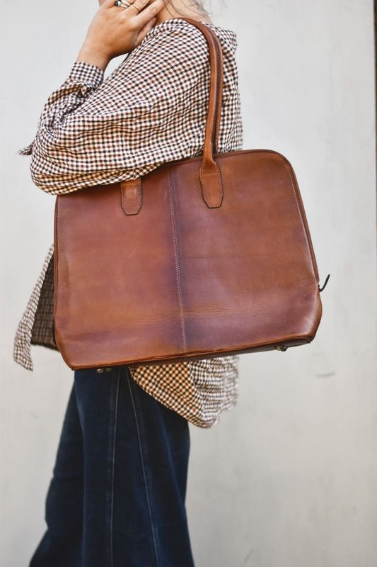 Walnut - Silje Big Skinnveske