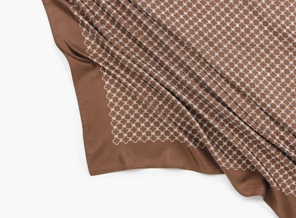 Hovedbilde Brun - Satengskjerf 90 x 90 ...