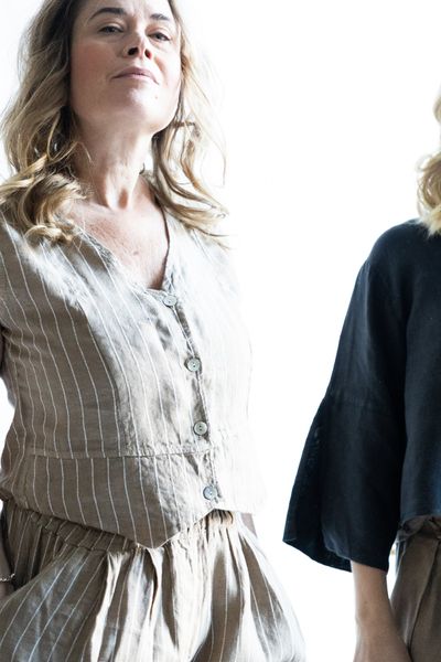 Hovedbilde Kamel/hvit  - Bee Attitude ...