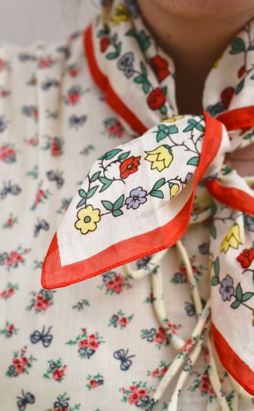 Vanilla/Red - Hilma skjerf