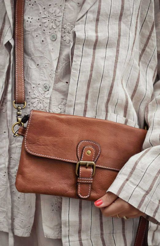 Valnøtt - Jodi Clutch