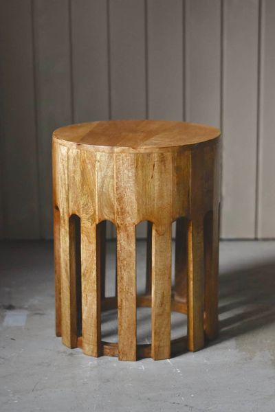 Hovedbilde Lite sidebord med spiler