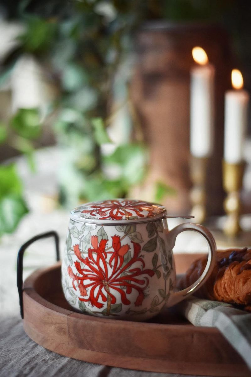 Kaprifol - Krus m. lokk og sil